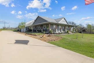 1858 Valley View Dr, Anderson, TX 77830