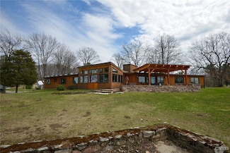 21857 Lake Ave, Wellesley Island, NY 13640