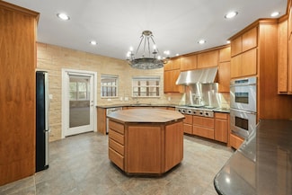 507 Arbors Cir, Elgin, TX 78621