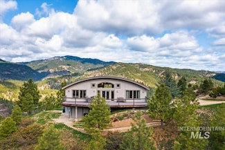 11 Deer Point Cir, Boise, ID 83716