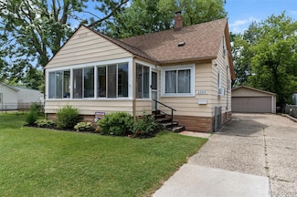 22355 Curie Ave, Warren, MI 48091
