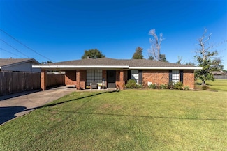 2405 Mary Ann Dr, Sulphur, LA 70663