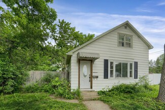 901 Stoughton Ave, Chaska, MN 55318