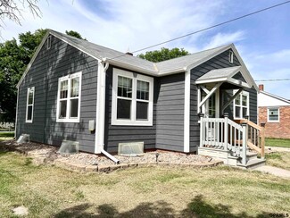 108 W North Railroad St, Shickley, NE 68436