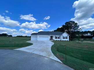 142 Orange Grove Ln, Four Oaks, NC 27524