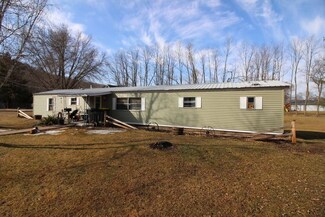 208 S 7th St, Avoca, WI 53506
