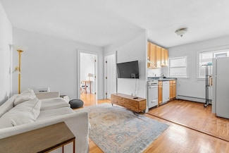 138 Huron Ave Unit 5, Cambridge, MA 02138