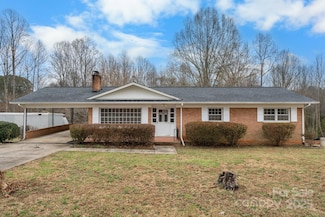 925 37th St SW, Hickory, NC 28602
