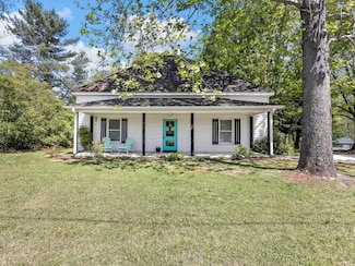 1245 Melvin Hill Rd, Campobello, SC 29322