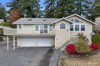 51 E Allynview Dr, Allyn, WA 98524