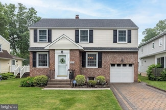 365 Jefferson Ave, Morrisville, PA 19067