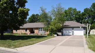 550 Crestview Ln, Owatonna, MN 55060