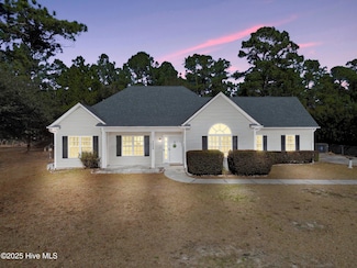 3824 Avondale Dr NE, Leland, NC 28451