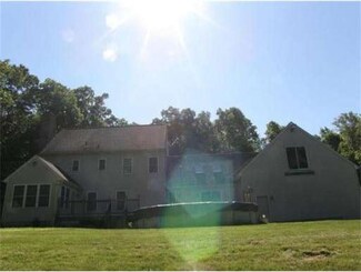 382 Lowell Davis Rd, North Grosvenordale, CT 06255