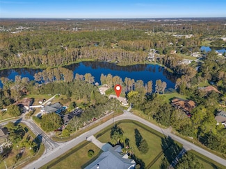 905 Lake Fuller Dr, Lutz, FL 33548