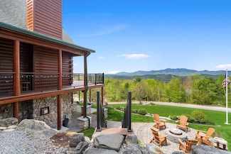 70 Peak Vista Ln, Madison, NH 03849