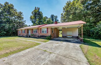 741 Bramble Ln, Orangeburg, SC 29115