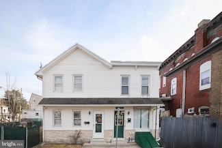 10 E Carroll St, Saint Clair, PA 17970