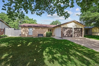 6529 Wooddale Dr, Watauga, TX 76148