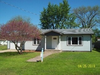 605 E 7th St, Altamont, KS 67330
