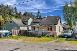 314 E Section St, Mount Vernon, WA 98273