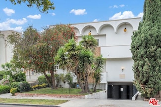 525 N Hayworth Ave, Los Angeles, CA 90048