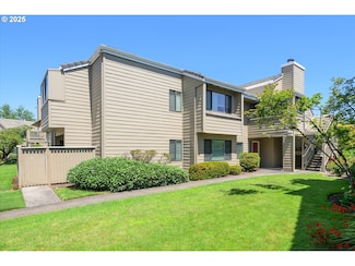 2141 Lake Isle Ct Unit 2141, Eugene, OR 97401