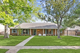 10715 Piping Rock Ln, Houston, TX 77042