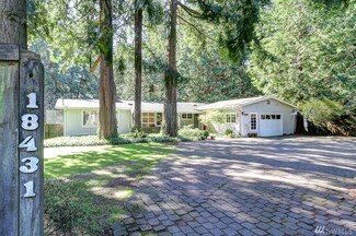 18431 Ballinger Way NE, Lake Forest Park, WA 98155