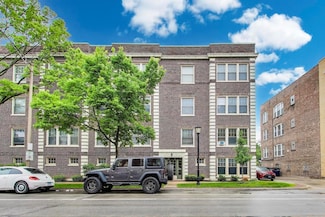 211 Chicago Ave Unit 2, Oak Park, IL 60302
