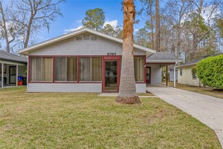 9064 NW 37th Cir, Gainesville, FL 32653