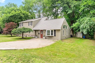 93 Mill St, Natick, MA 01760