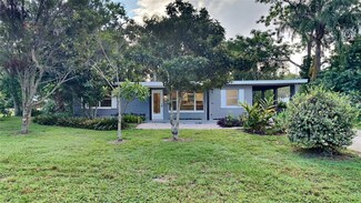 301 Avenue E, Chuluota, FL 32766