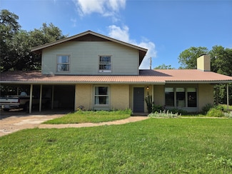 1309 W Sunset St, San Saba, TX 76877