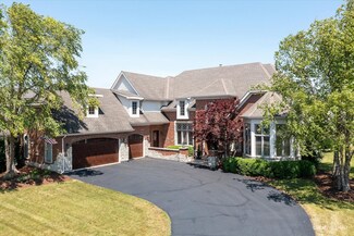 3N773 Walt Whitman Rd Unit 7A, Saint Charles, IL 60175