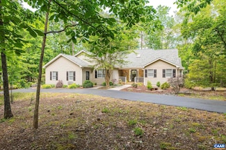 61 Wildwood Dr, Palmyra, VA 22963