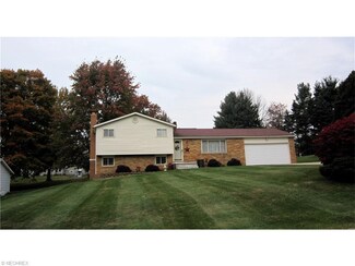 1643 Bywood St SE, Canton, OH 44707