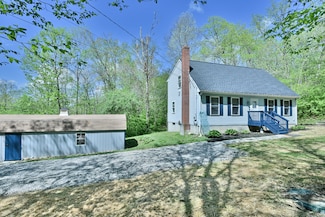 31 Pumpkin Hill Rd, Chaplin, CT 06235