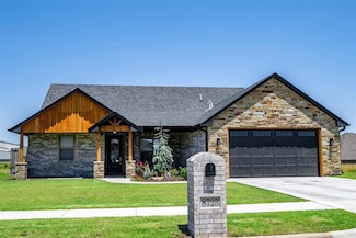 8725 NW Kensington Place, Lawton, OK 73505