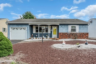 12 Jericho Rd, Toms River, NJ 08757