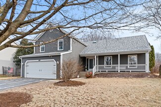 442 Hunters Way, Fox River Grove, IL 60021