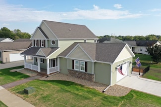 981 W Forsyth Rd, Forsyth, IL 62535