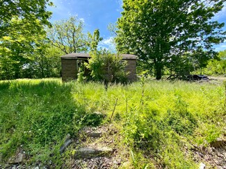 202 Willis St, Munfordville, KY 42765