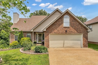 604 Roundhill Place, Nashville, TN 37211