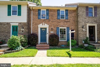 7029 Leewood Forest Dr, Springfield, VA 22151