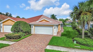 8165 Xenia Ln, Naples, FL 34114