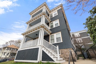 30 Iona St Unit 3, Roslindale, MA 02131