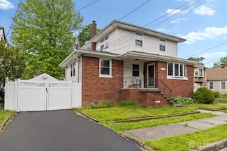 15 Cutter Ave, Fords, NJ 08863
