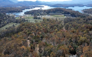 9 Chatuge Woods Dr, Hayesville, NC 28904