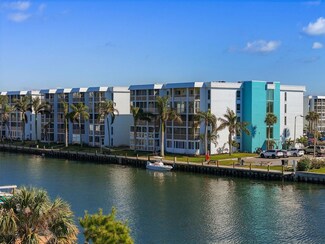 4900 38th Way S Unit 304, Saint Petersburg, FL 33711